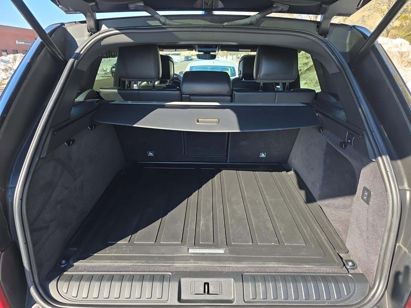 2022 LAND ROVER RANGE ROVER SPORT HST